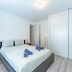 Apartment T2 Le Petit Pouset Equipe Wi-fi Debit *