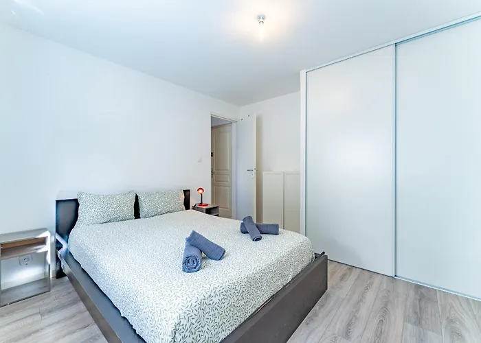 Appartement T2 Le Petit Pouset Equipe Wi-fi Debit *